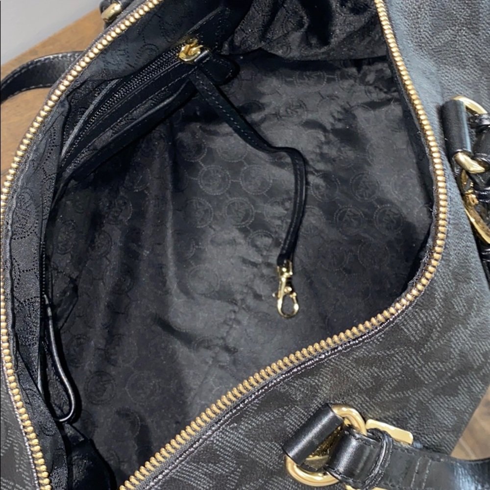 Michael Kors purse and wallet set - Picture 5 of 14